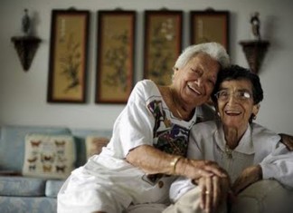 Casal de lésbicas completa 70 anos de união