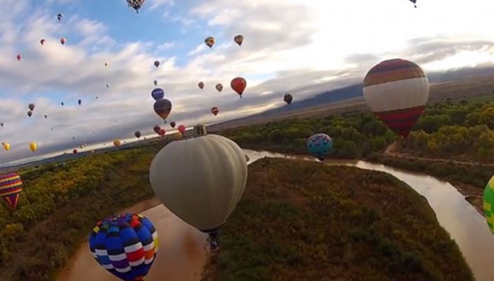 Conheça o espetáculo de balões de Albuquerque em um vídeo que vai te tirar o fôlego