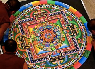 O que as mandalas tibetanas nos ensinam sobre a arte do desapego