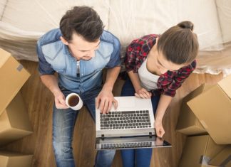 Viver grudado é para os siameses. Casais felizes se respeitam como indivíduos.