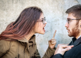 Pare de estender discussão inútil. Você não achou seu tempo no lixo.