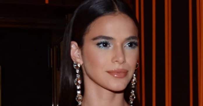 Bruna Marquezine precisa pagar fortuna depois de ser processada por ex-funcionário