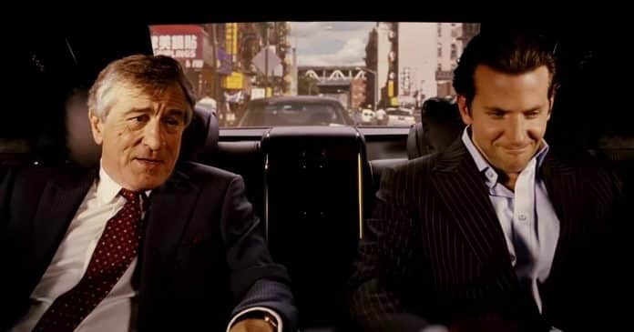 Bradley Cooper e Robert De Niro protagonizam filme inteligente e cativante que está na Netflix