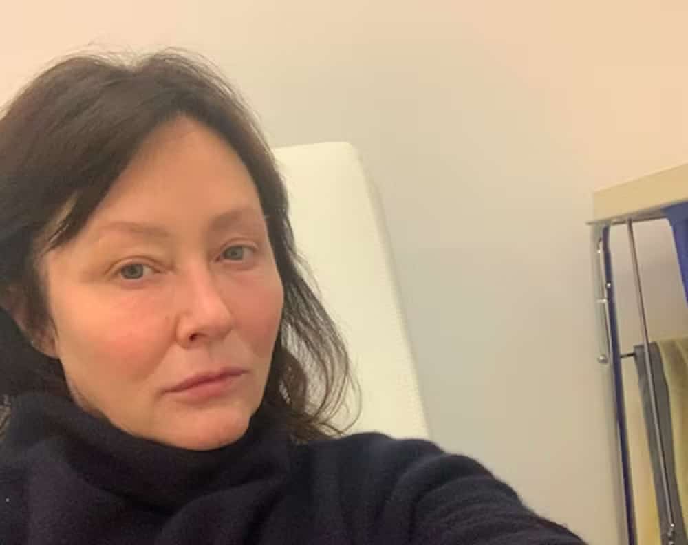 contioutra.com - Médico relata momentos finais "belos e tristes" de Shannen Doherty: "Não estava pronta para partir"