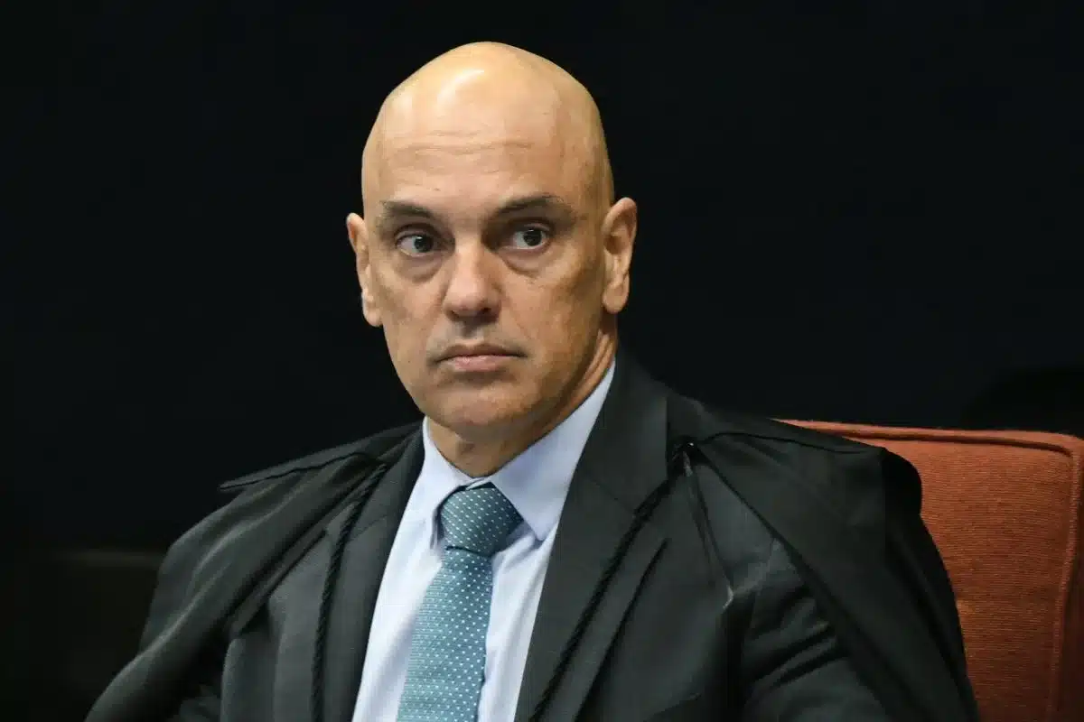 contioutra.com - STF bloqueia X no Brasil depois de Elon Musk ignorar ordens de Moraes