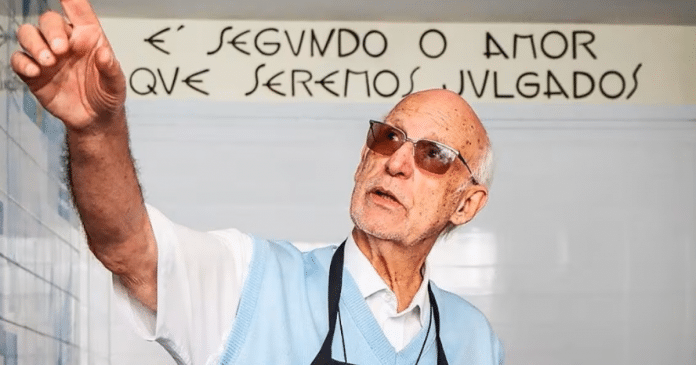 Padre Júlio Lancellotti critica lei que multa quem doar alimentos à população de rua: ‘É punição aos pobres’