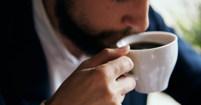 Teste da xícara de café: Executivo revela segredo do teste que desclassifica muitos candidatos a vagas de emprego