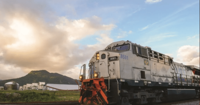 Trem turístico promete ligar RJ e MG com belas paisagens a partir de 2025