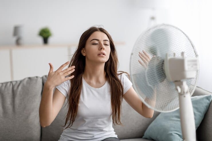 contioutra.com - Saiba qual é a posição ideal do ventilador para refrescar o ambiente