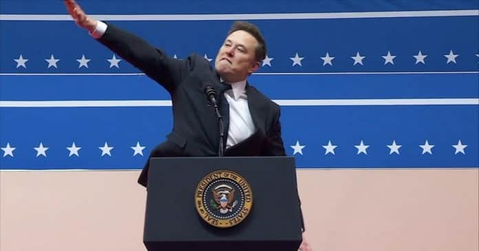 Elon Musk faz gesto polêmico em discurso na posse de Trump